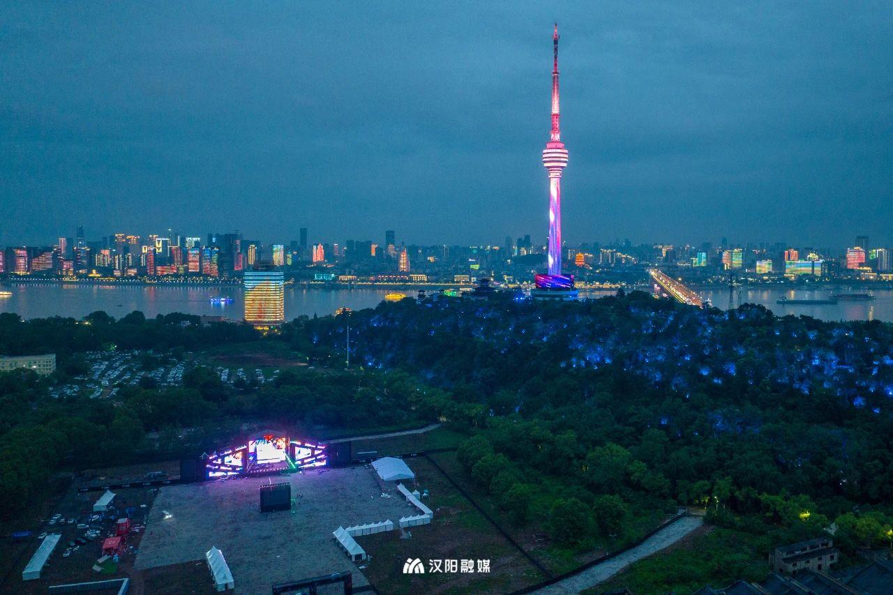 辉煌app